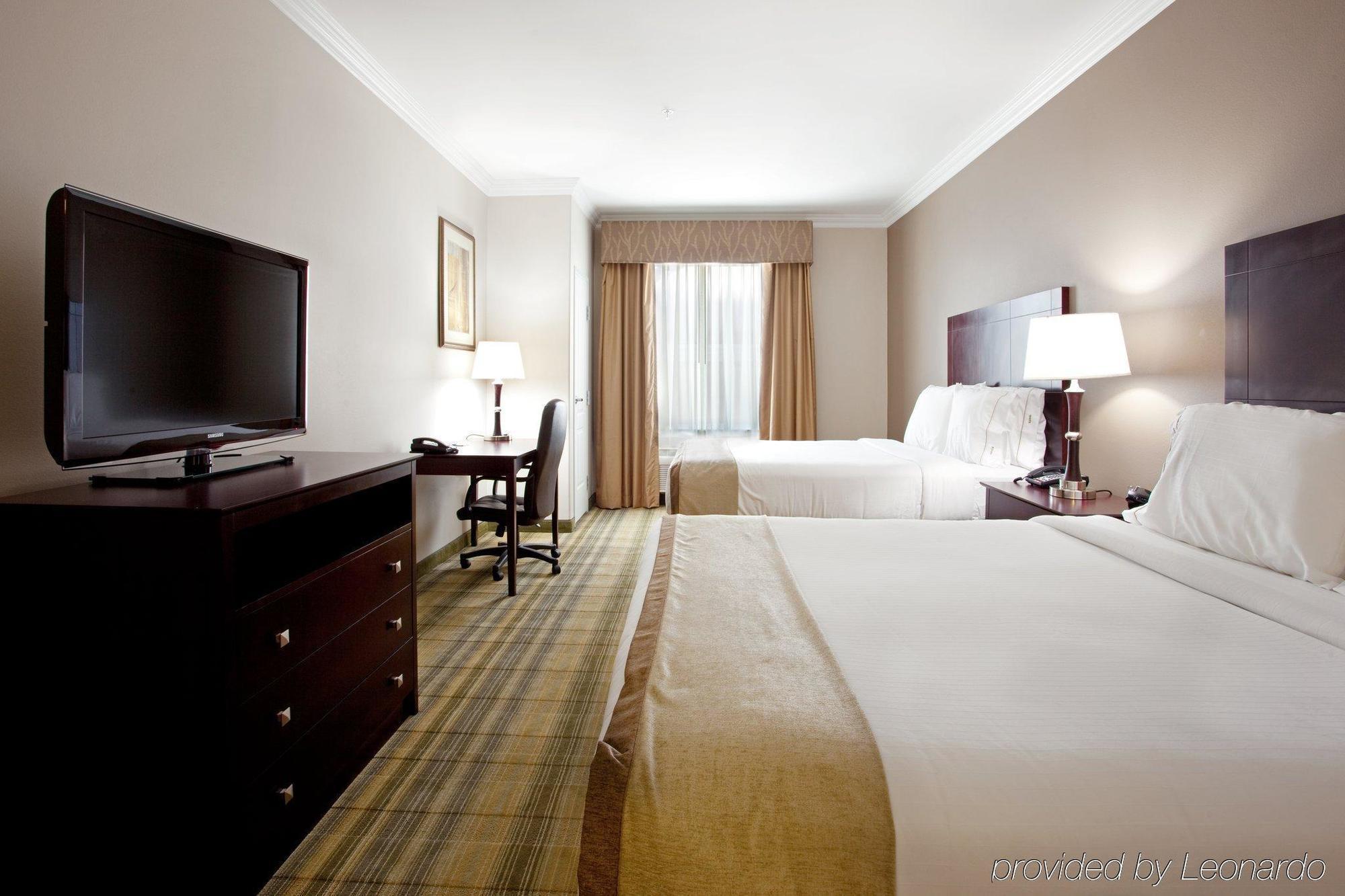 Holiday Inn Express & Suites - Cut Off Galliano By Ihg Exterior photo